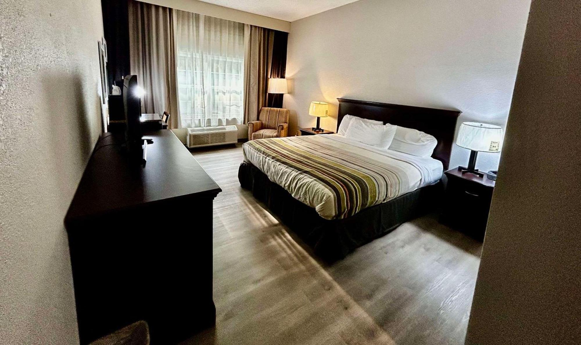 Country & By Radisson, Columbus, Ga 3*
